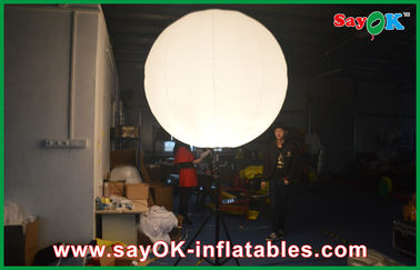 Luar ruangan acara Inflatable Pencahayaan Dekorasi, Putih Berdiri Inflatable Balloon Dengan Tripod