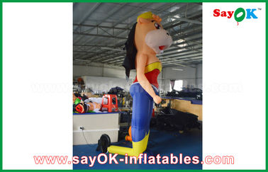 2m Tinggi Inflatable Kartun Karakter Inflatable Bossy Cow Dengan Built - In Blower