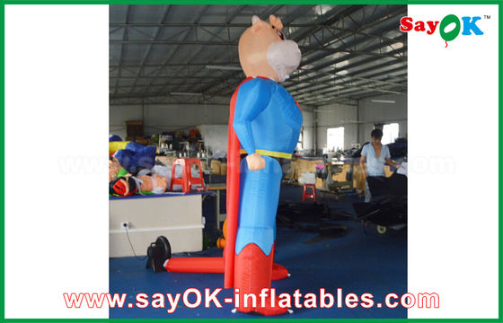 Balon Iklan Inflatable Biru / Merah Inflatable Superman Sapi Disesuaikan Karakter Hewan Model Inflatable
