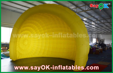 Tenda Udara Keluarga Helm Kuning Tenda Udara Tiup Tenda Tiup Igloo Dome Untuk Acara / Pesta