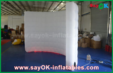 Inflatable Led Photo Booth Tenda Penerangan Tiup Melengkung Tahan Lama Putih Untuk Promosi / Periklanan