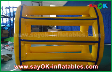 Inflatable Water Tunnel Kuning / Biru Lucu Rolling Inflatable Water Toys Inflatable Pool Toys Untuk Taman Air