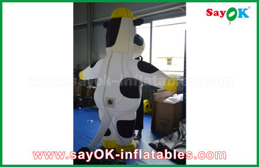 Disesuaikan Putih Yellow Inflatable Model Cows / Bear Shaped Untuk Amusement Park