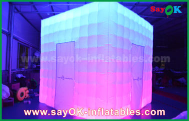 Inflatable Photo Studio Bentuk Disesuaikan Lapisan PVC Inflatable LED Photo Booth Dengan Menawan