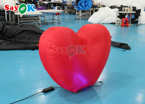 Giant Inflatable Heart Cahaya Merah Usulan Pernikahan Scene untuk Acara yang luar biasa