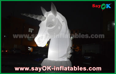 Karakter kartun yang dibengkak Full White Oxfiord Cloth Inflatable Horse Unicorn Dengan Lampu LED