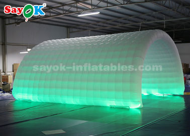 Tenda Terowongan Tiup Dapat Digunakan Kembali 6 * 3 * 3m Lampu LED Tenda Udara Tiup Untuk Acara / Ulang Tahun