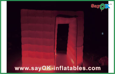 Inflatable Photo Studio L2.5 X W2.5 X H2.4m Dua Pintu Booth Foto Tiup Untuk Pernikahan