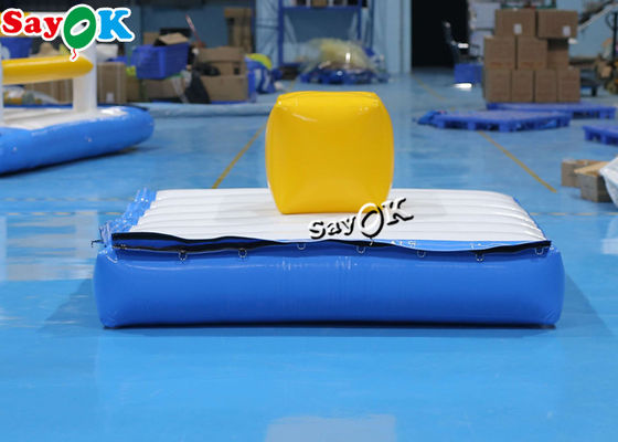 Custom 2x2m taman hiburan kembung kubus biru ledakan atas air trampolin halaman belakang mainan air