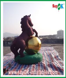 Balon Karakter Inflatable Acara Kuda Inflatable Kain Oxford / PVC Tinggi 3m - 8m SGS