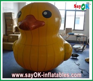 Balon Hewan Inflatable Kejadian Tinggi 4M Bebek Kuning Inflatable Disesuaikan Dengan 750w Air Blower