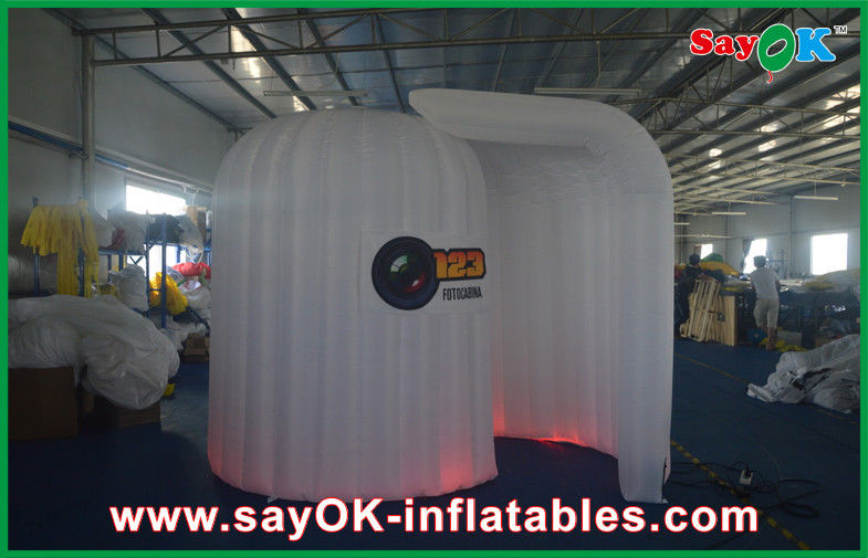 Inflatable Dekorasi Pesta Pernikahan Putih Inflatable Photo Booth Kain Oxford 3X2X2.3m