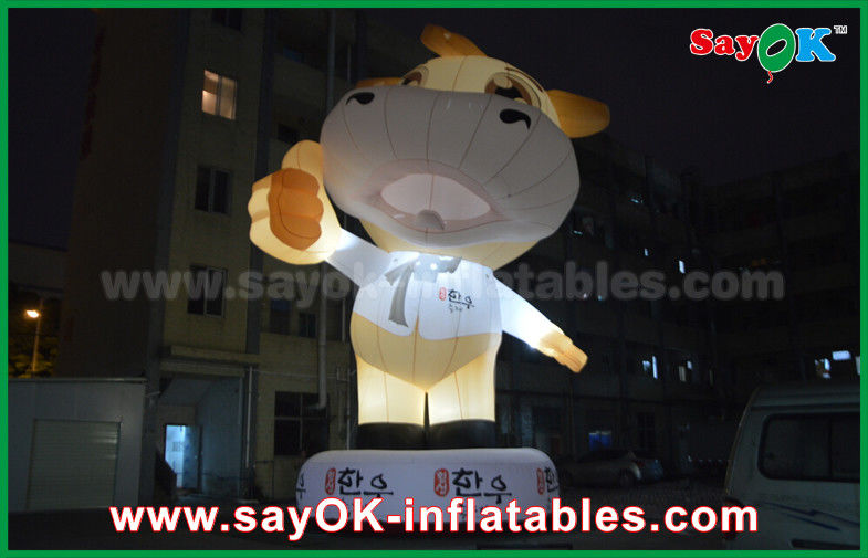 Iklan 10m Giant Oxford Cow Inflatable Cartoon Warna Putih Dengan Cahaya Led Karakter Kartun Untuk Pesta Ulang Tahun