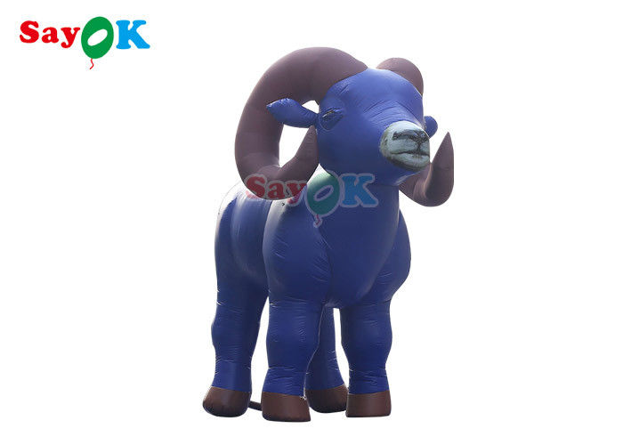 Hewan Inflatable 7.5m Hewan Kambing Inflatable Model Balon Custom Inflasi Menunggang Kambing Iklan