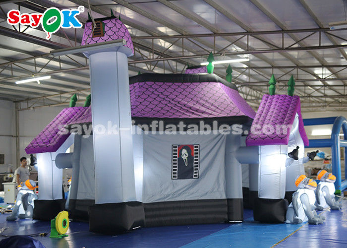 210D Oxford Cloth Halloween Rumah Berhantu Dengan Gargoyle Inflatable