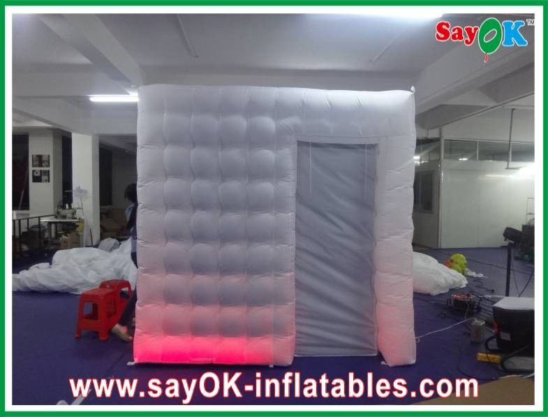 Inflatable Photo Booth Enclosure Booth Foto Inflatable Menarik Untuk Pernikahan Dengan UL Blower 2.4 X 2.4 X 2.5m